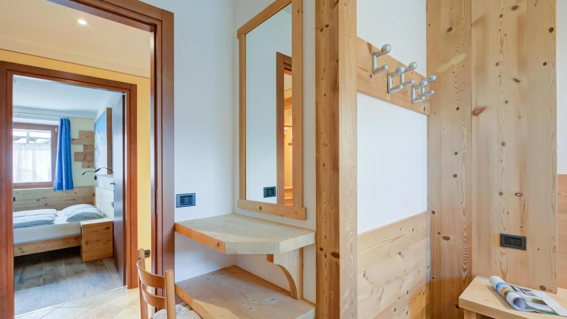 Italia 2 Ski In-Ski Out Mt 50 - Happy Rentals Livigno Italy