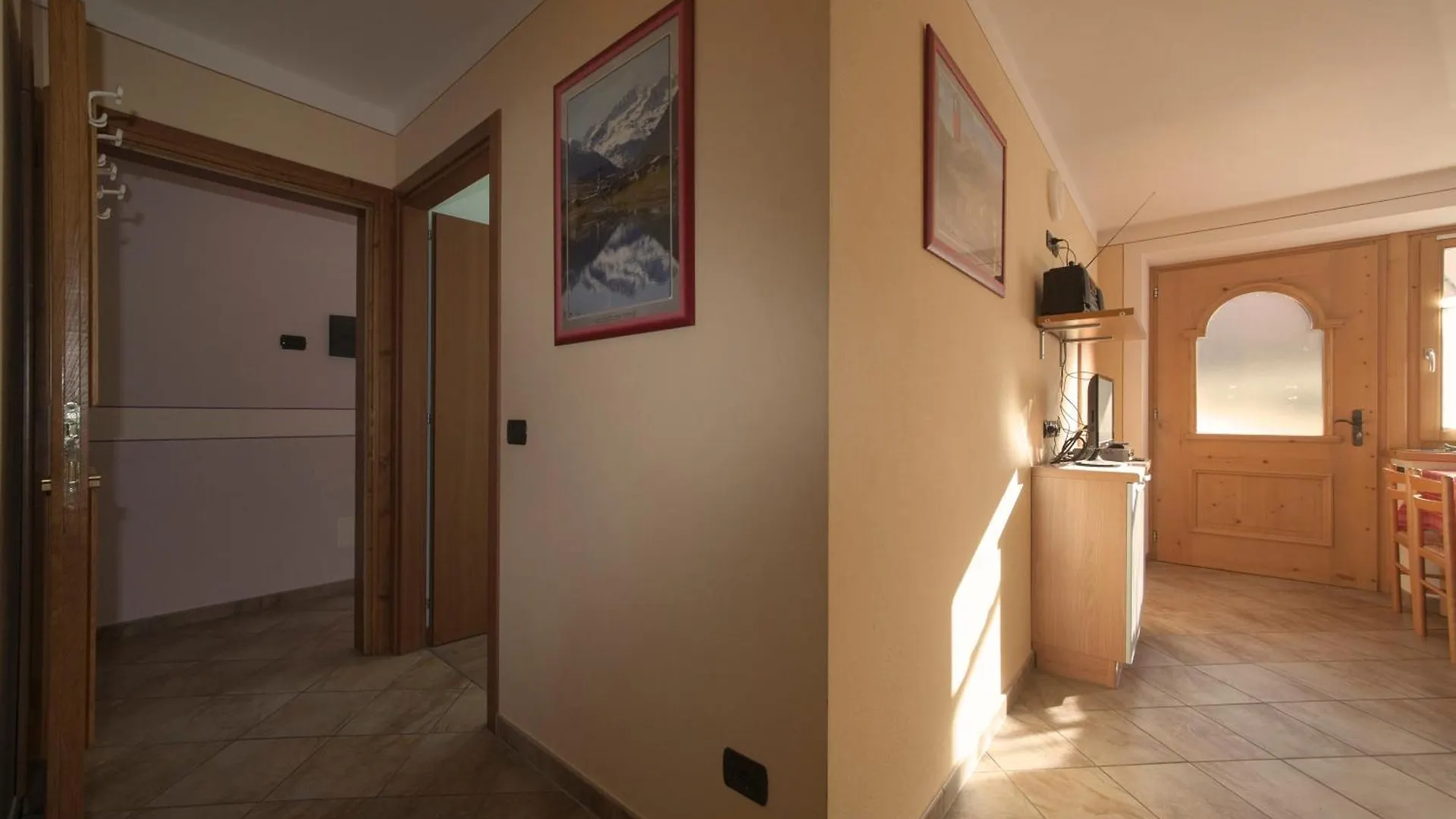 Italia 2 Ski In-Ski Out Mt 50 - Happy Rentals Livigno
