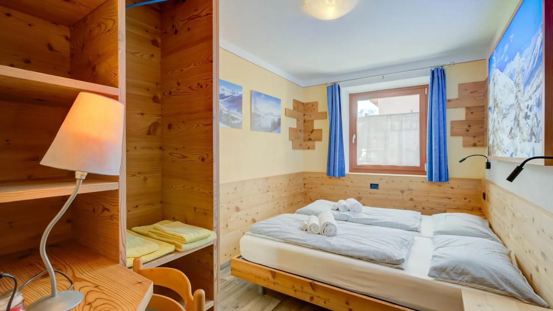 Apartment Italia 2 Ski In-Ski Out Mt 50 - Happy Rentals Livigno Italy