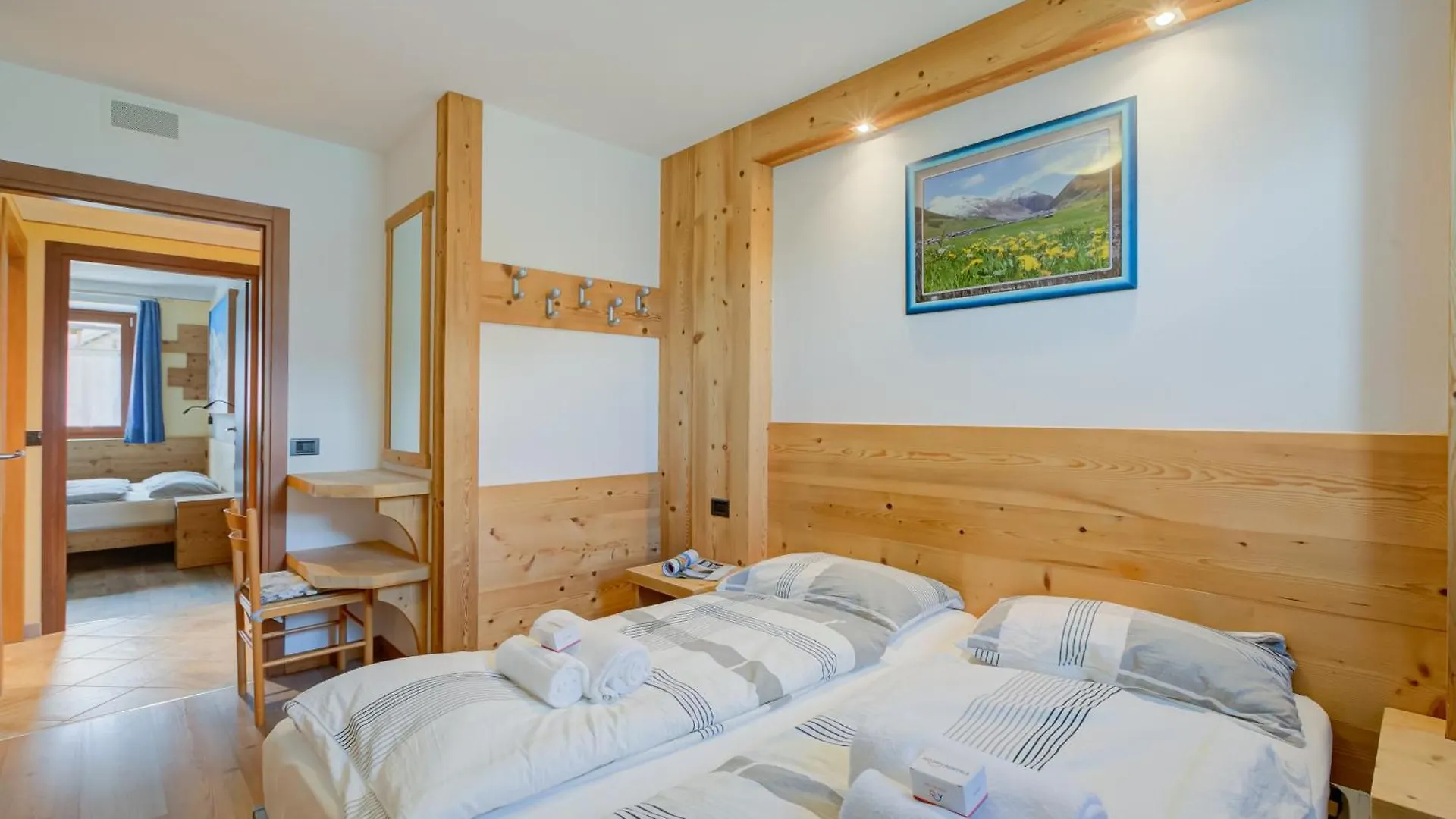 Italia 2 Ski In-Ski Out Mt 50 - Happy Rentals Livigno 0*,